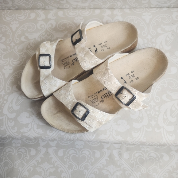 Birkenstock Cream Double Strap Sandals - Picture 1 of 7